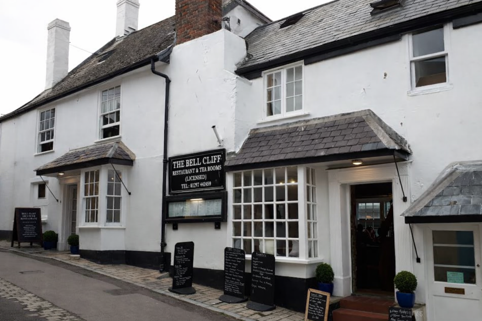 Bell Cliff Restaurant gallery image 9